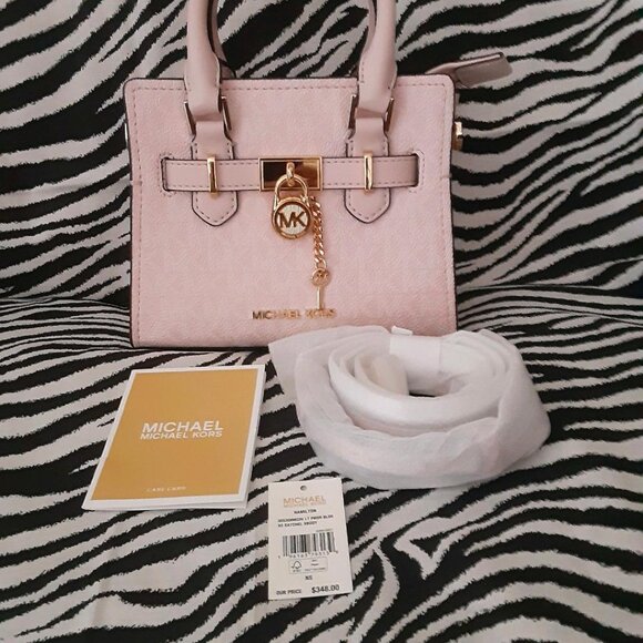 Michael Kors RARE RETIRED STYLE- SO DARN CUTE TINY PINK CROSSBODY BAG OR HANDLES - Picture 1 of 11